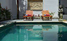 Askara Guest House&Hostel